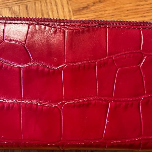 ♥️ Red Michael Kors Wallet♥️ - Picture 3 of 13